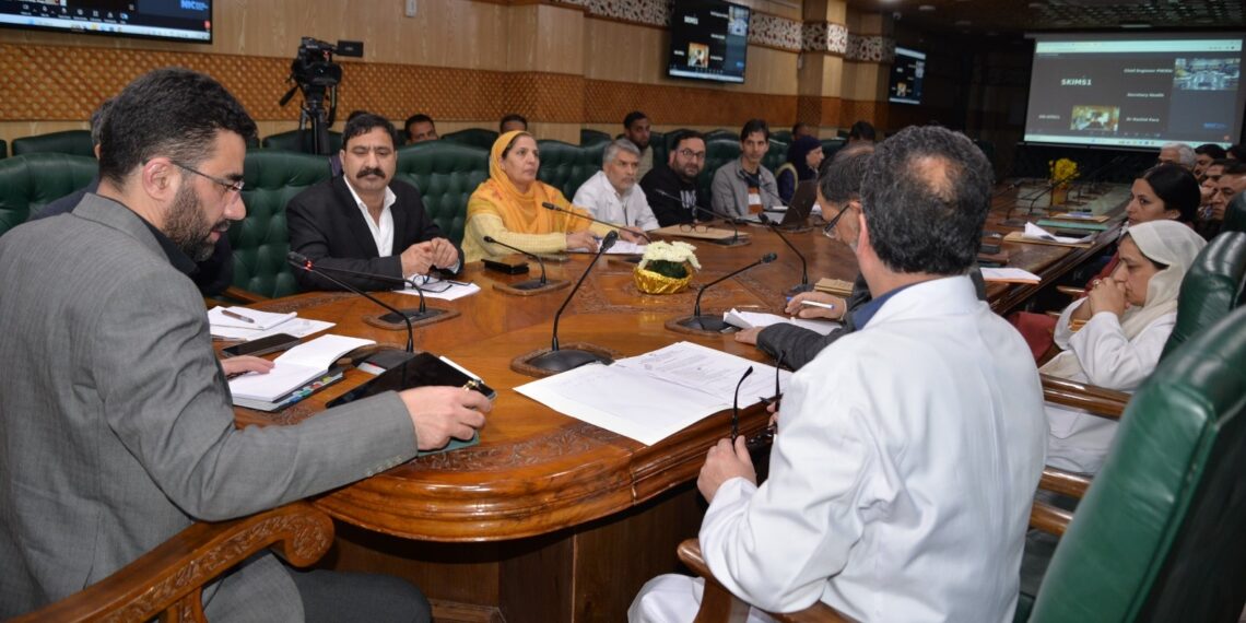 Secretary Heath reviews functioning of SKIMS