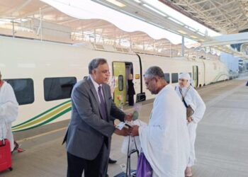 In a first, Indian Haj pilgrims travel from Jeddah to Mecca by high-speed train