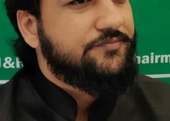 Vivek Bali Demands Urgent Government Relief for Apple Growers Affected by Hailstorm in South Kashmir