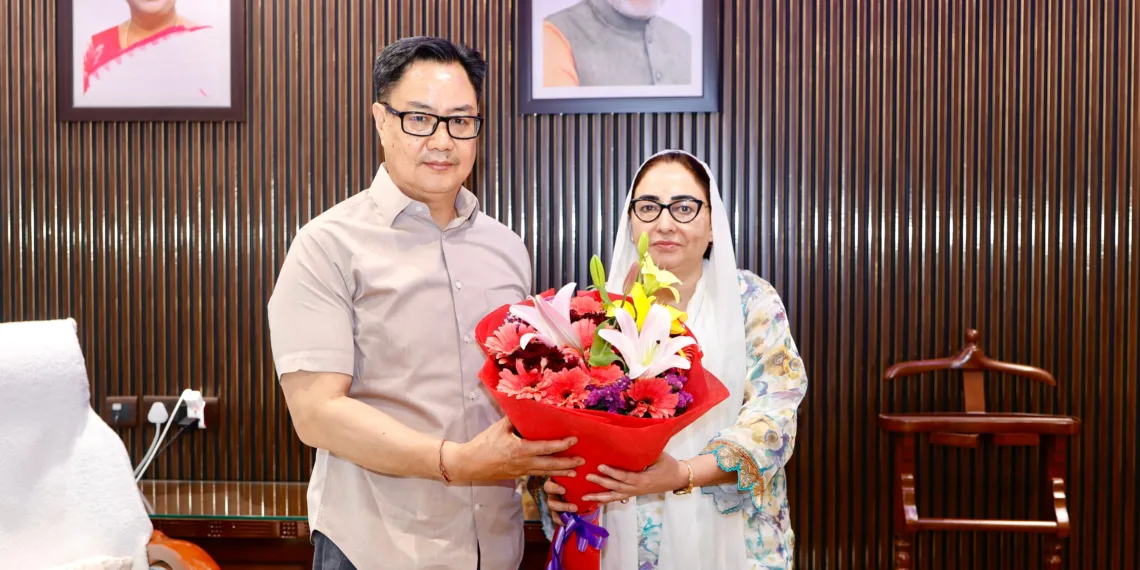 ڈاکٹر اندرابی نے نئی دہلی میں اقلیتی امور کے مرکزی وزیر کرن رجیجو سے ملاقات کی۔