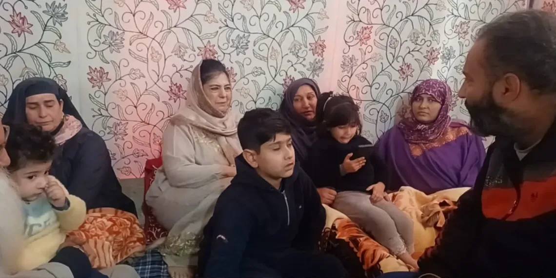 Mehbooba Mufti expresses sympathies with the victim of Srinagar Grenade Blast