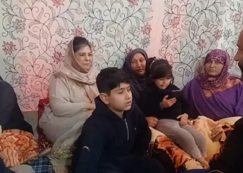 Mehbooba Mufti expresses sympathies with the victim of Srinagar Grenade Blast
