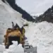 Snowfall leads to suspension of Gurez-Bandipora road, authorities cite safety measures