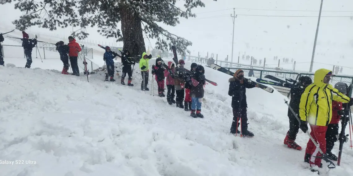As Another Spell of Snow Graces Gulmarg, YSS launches 2nd Course of Skiing Training for 50 Girl Students