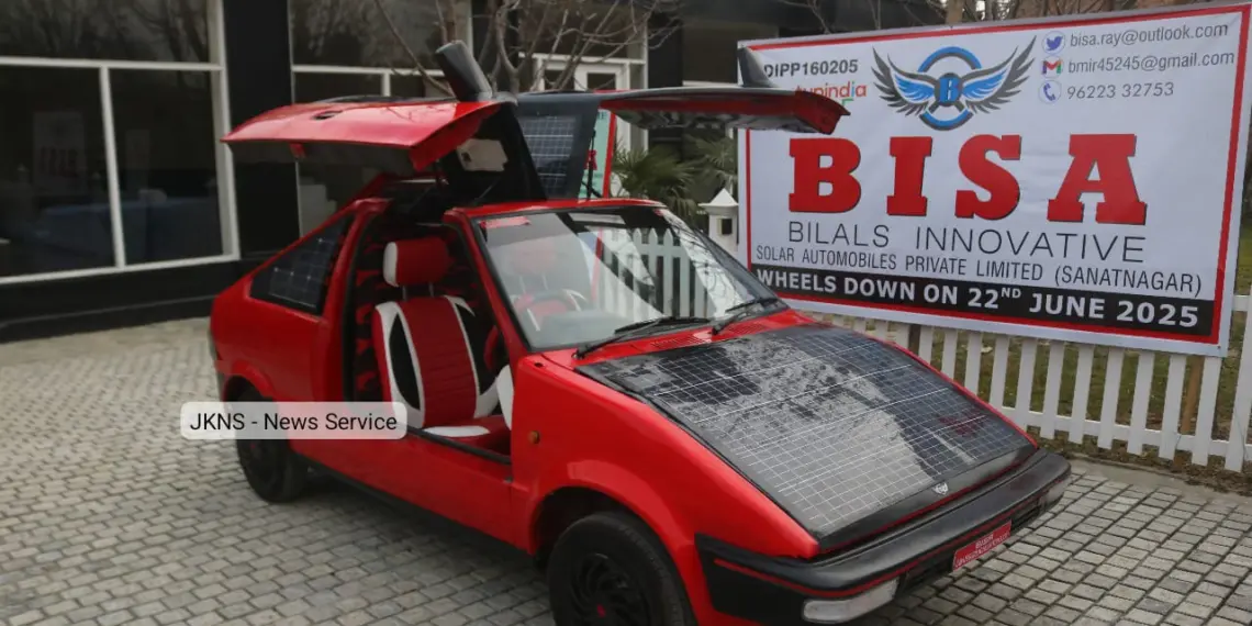 بھارت میں اپنی نوعیت کی پہلی سولر کار ایجاد