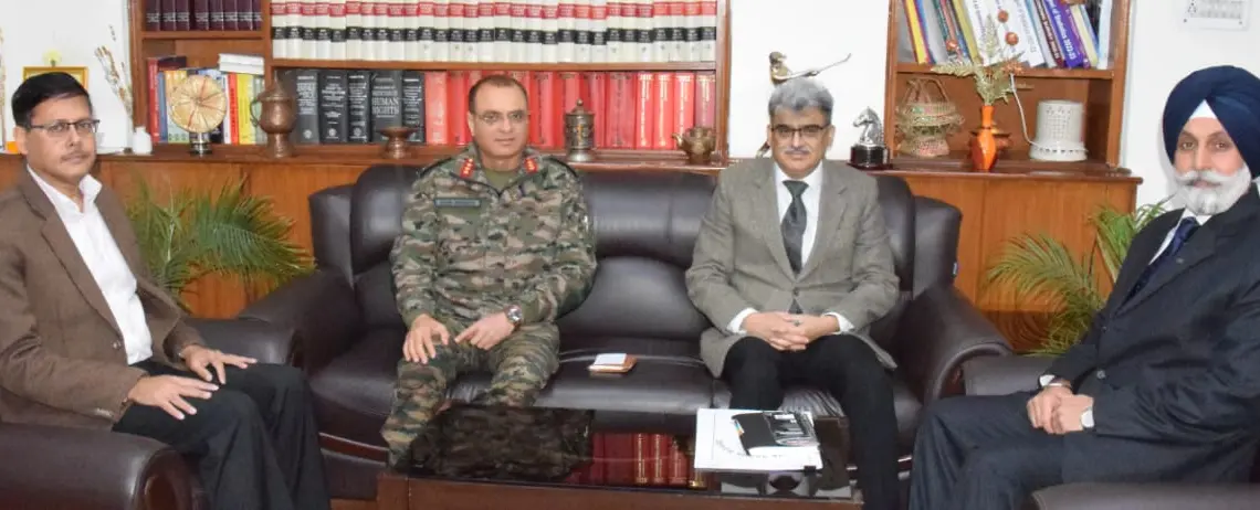 GoC 16 Corps Nagrota takes up issues of Ex-Servicemen with Chief Secretary