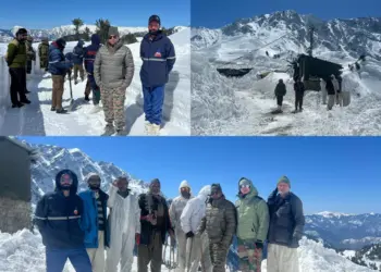 Deputy Commander 104 Shakti Vijay Brigade Leads Restoration Efforts in Karnah Amid Heavy Snowfall