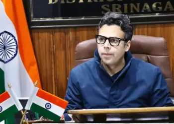 DC Srinagar reviews progress on Heritage Conservation projects