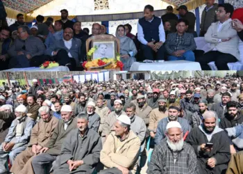 Dy CM, Health Minister, Advisor to CM visit D H Pora, Kulgam