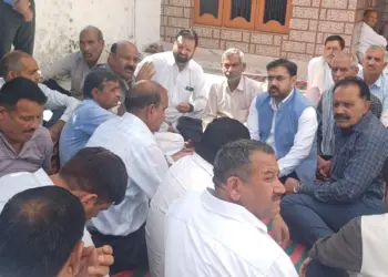 Dy CM, Satish Sharma attend last rites of Martyr Jagbir Singh