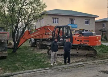 Vehicles Involved in Illegal Mining Seized in Budgam: DMO Warns of Strict Action 