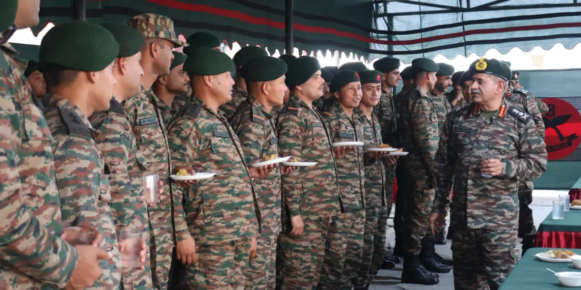 Army Chief Visits Western Front, Lauds Preparedness and Synergy at Vajra Corps