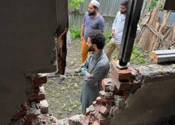 عوامی اتحاد پارٹی کے وفد کا کرناہ کا دورہ