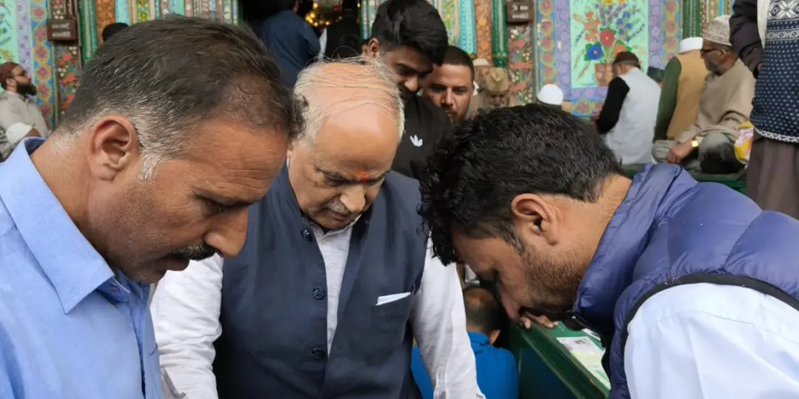 Ashok Koul Attends Urs Shah-e-Hamdan (RA) at Khanqah-e-Moula, Prays for Peace in Kashmir