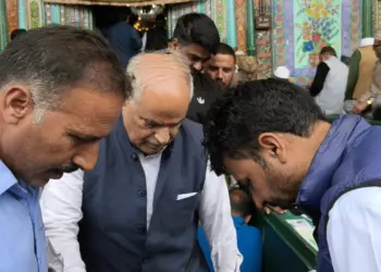 Ashok Koul Attends Urs Shah-e-Hamdan (RA) at Khanqah-e-Moula, Prays for Peace in Kashmir