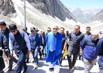 LG Sinha Undertakes Historic Amarnath Yatra via Baltal; First SASB Chairman Reaches Holy Cave, Inspects Track Upgrades