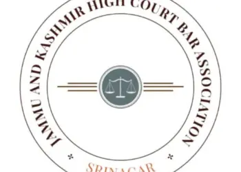 Newly Formed J&K Bar Body Meets LG Sinha, Seeks Better Facilities and Welfare for Lawyers