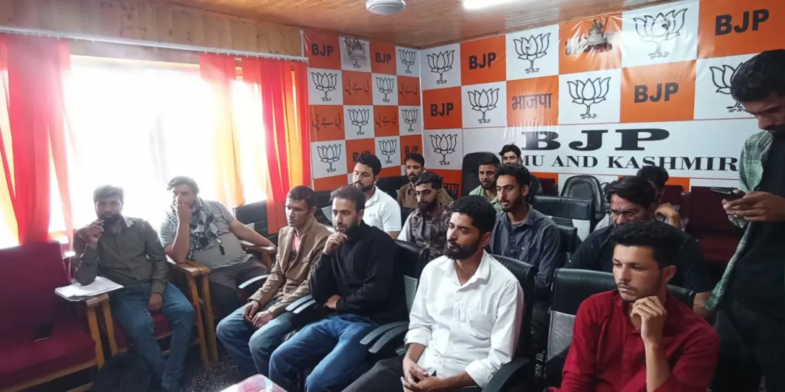 BJP Kashmir holds meet of media, social-media & IT to boost ‘Viksit Bharat Ka Amrit Kaal’ campaign in Srinagar