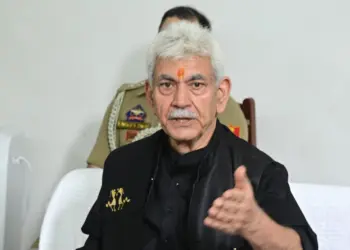 Tourist Destinations, Eight Each in Jammu, Kashmir Reopened, More to Follow in Phased Manner: LG Manoj Sinha