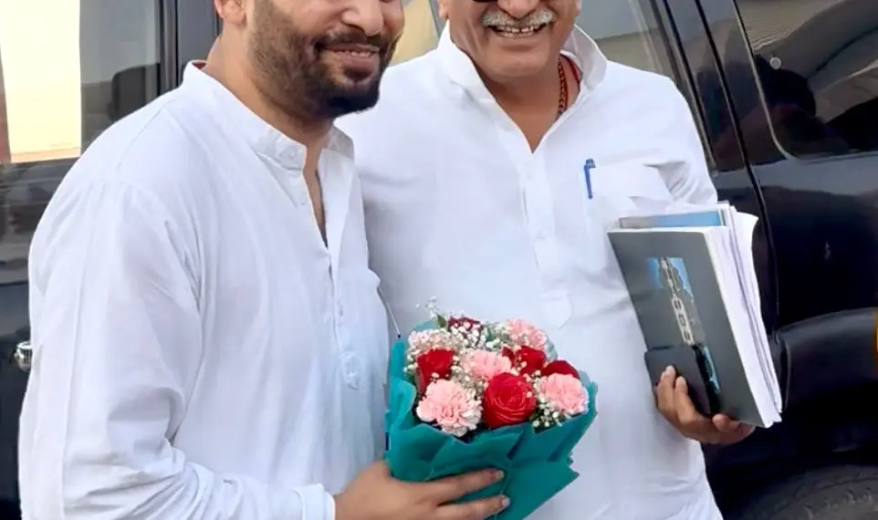 Er. Aijaz Hussain Sees Off Union Tourism Minister Gajendra Singh Shekhawat After Two-Day Kashmir