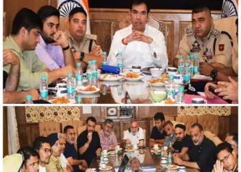Div Com Kashmir, IGP Kashmir hold meeting with Shia Associations for smooth observance of Muharram ul Haram