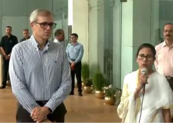Centre Must Ensure Security for Tourists: Mamata Banerjee after Meeting CM Omar Abdullah