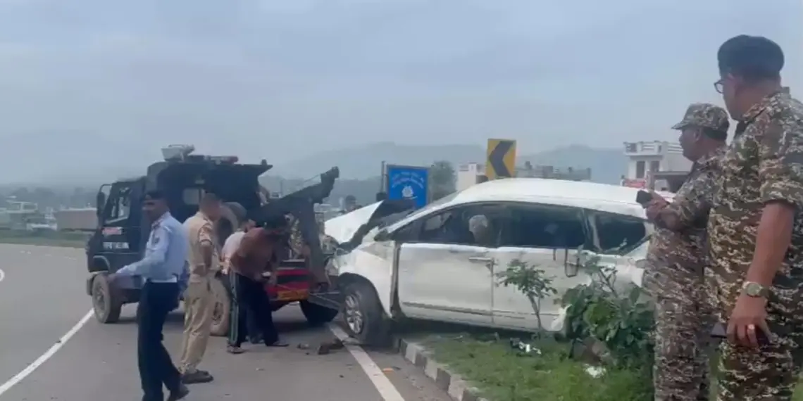 Eight Amarnath Pilgrims Injured in Udhampur Road Accident