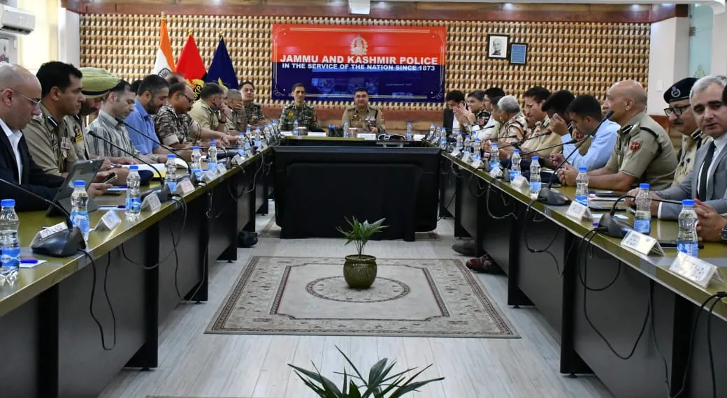 IGP Kashmir Holds High-Level Meeting to Finalize Independence Day Arrangements