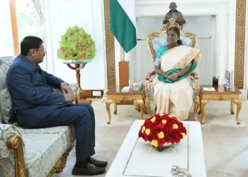 CJI Bhushan Ramkrishna Gavai Meets President Murmu in New Delhi