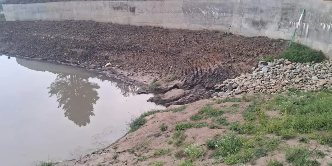 محکمہ جل شکتی بڈگام, اگست میں ھی زخیر اب یوسمرگ، کرالہ ناگ میں ڈھیرا، ڈال کر پوری ابادی کو، بغیر خلل پانی کی سپلائی،جاری رکھنے کا انتظام کریں تاکہ عوام سڑکوں پر نہیں نکل آئیں۔ ایڈوکیٹ اویس اشرف،