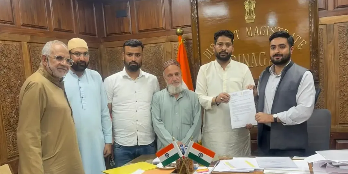 Er. Aijaz Hussain Meets DC Srinagar; Takes Up Key Public Issues for Consideration