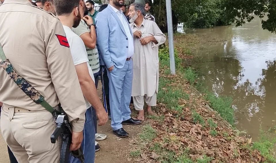 Er. Aijaz Hussain Calls for Special Relief Package for Flood-Affected Families