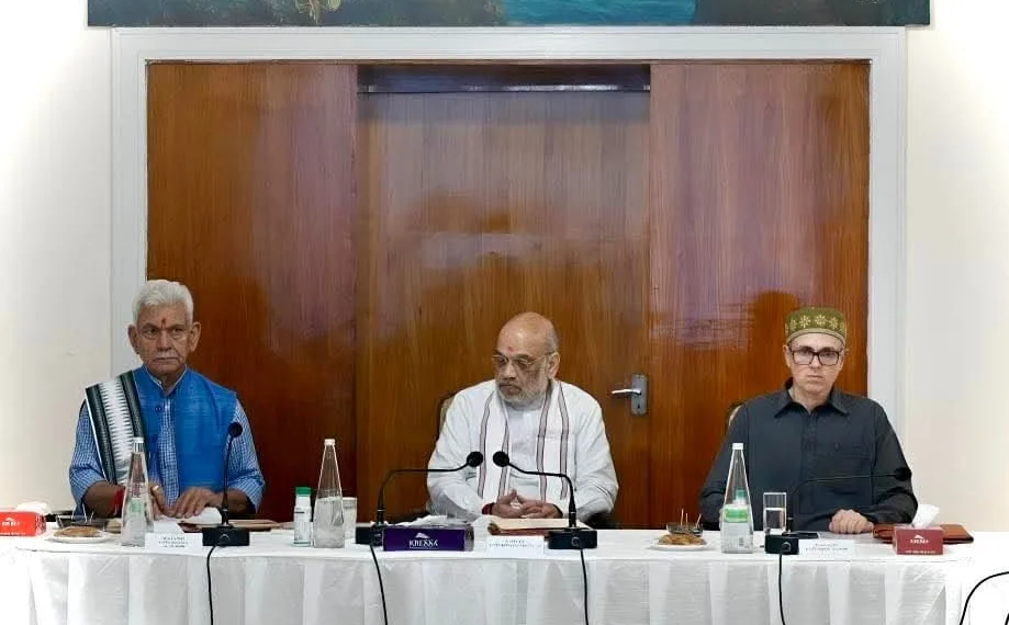 Amit Shah Visits Flood-Hit Jammu, Omar Abdullah Stresses Need for Stronger Coordination