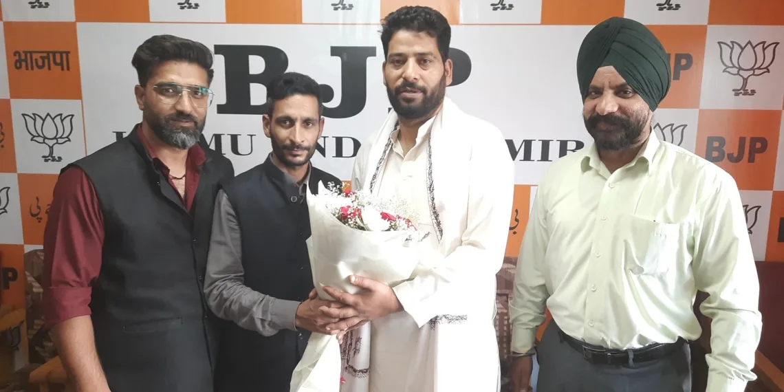 BJP Leaders Felicitate Er. Aijaz Hussain on Minority Morcha Role