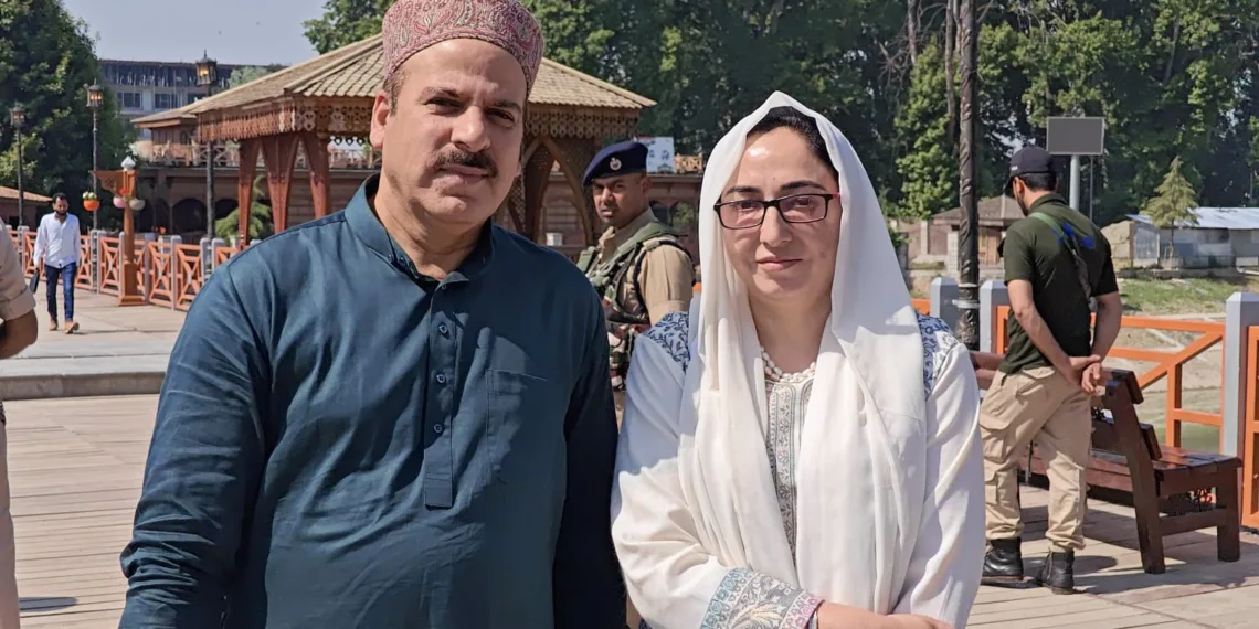 Cultural Icon Waheed Jeelani Applauds Dr. Darakhshaan Andrabi’s Efforts at Hazratbal