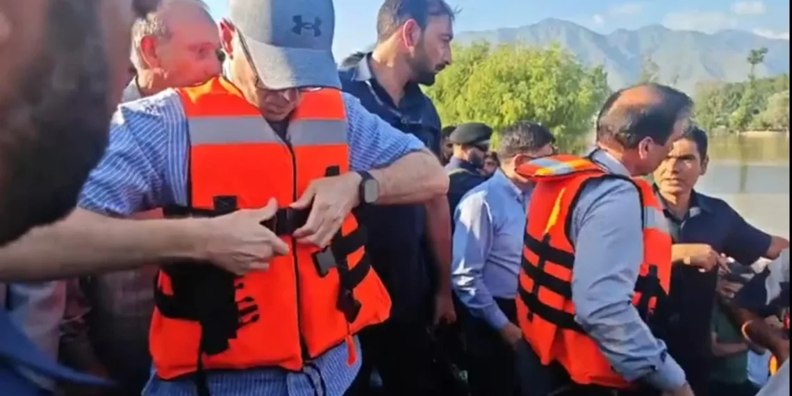 CM Omar Abdullah Visits Flood-Hit Shalina, Reviews Situation on Ground