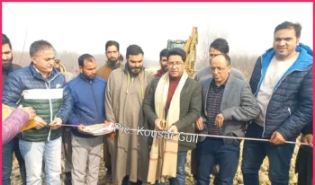 MLA Devsar Distributes PMAY Cheques Among Beneficiaries at Town Hall Devsar