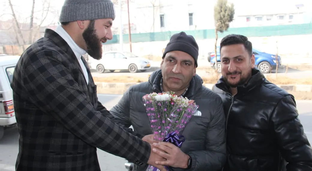 Ehsaas Foundation Organises Grand Mehfil-e-Shah-e-Mehraj ﷺ at Rajbagh, Srinagar