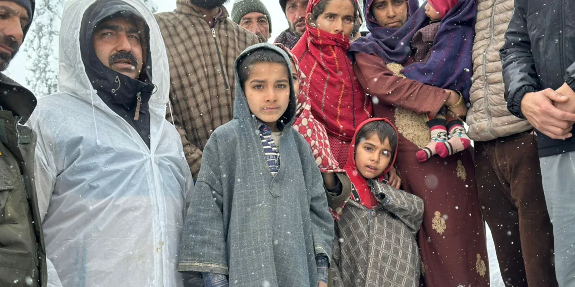 Nomadic Family Rescued Amid Heavy Snowfall in Shukroo Keller, Shopian