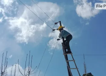 Braving Death for Light: Budgam’s Lineman Battles for Life in ICU