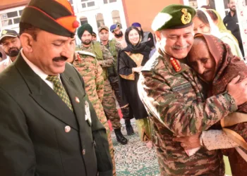 Old Comrades Meet Again in Poonch During Army Chief’s Visit