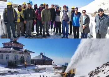 Snow Clearance Reaches Peer Ki Gali on Mughal Road BRO & District Administration Shopian Work Quickly to Reopen Road