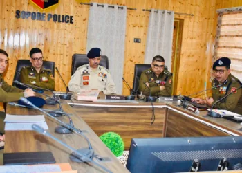 DGP J&K Reviews Security Scenario in Police District Sopore; Calls for Focused Action Against Terror Ecosystem