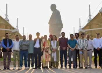 PIB Jammu Media Delegation visits Sardar Sarovar Complex and Statue of Unity in Gujarat
