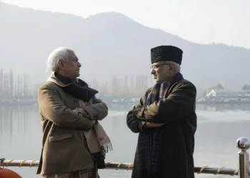 Vice-President Radhakrishnan Mesmerized by Dal Lake’s Beauty, Lauds J&K’s Transformation