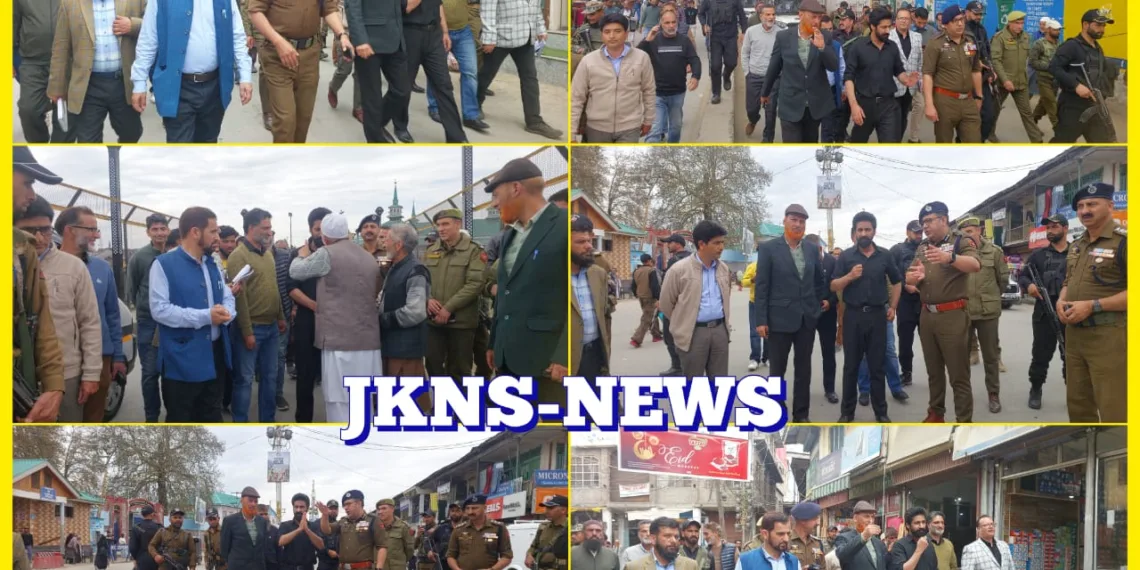 DC Baramulla’s Maiden Visit To Sopore: Reviews Traffic Situation, Directs Decongestion Efforts