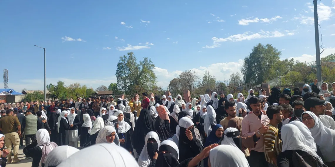 Students Protest Over Alleged Assault in GGHS Sopore, DSEK Orders Suspension of Sr Lecturer