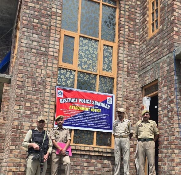 “Narco Wealth Crushed”: Srinagar Police Attaches ₹1.50 Crore Property of Alleged Drug Peddler