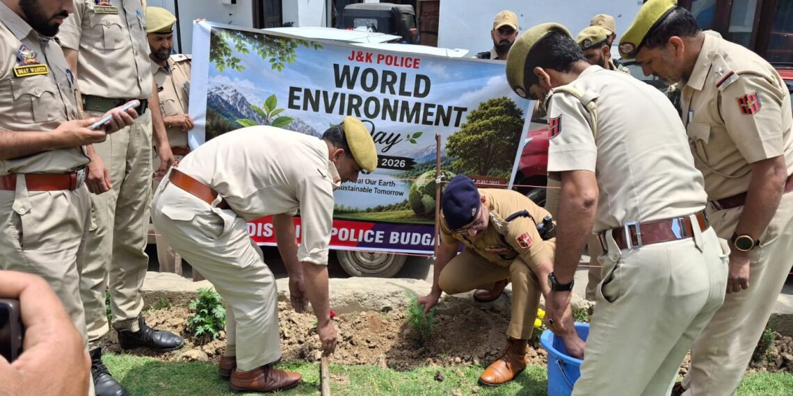 Budgam Police Marks World Environment Day with District-Wide Green Drive