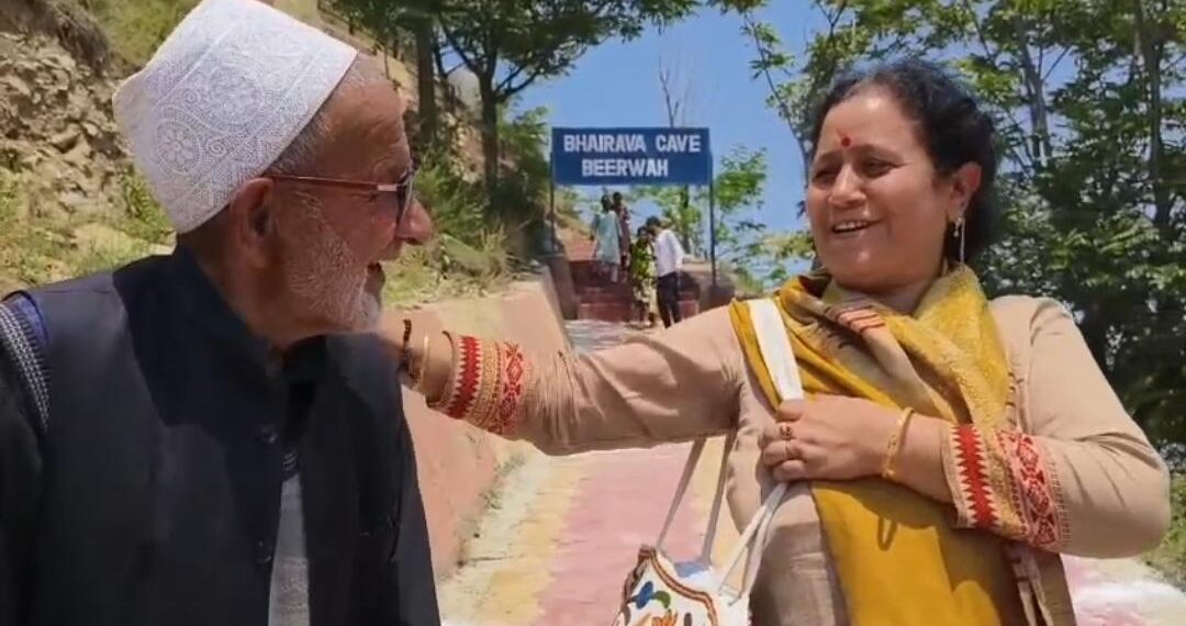 Kashmiri Pandits Visit Sacred Bhairav Cave at Beerwah to Commemorate Abhinavagupta’s Birth Anniversary